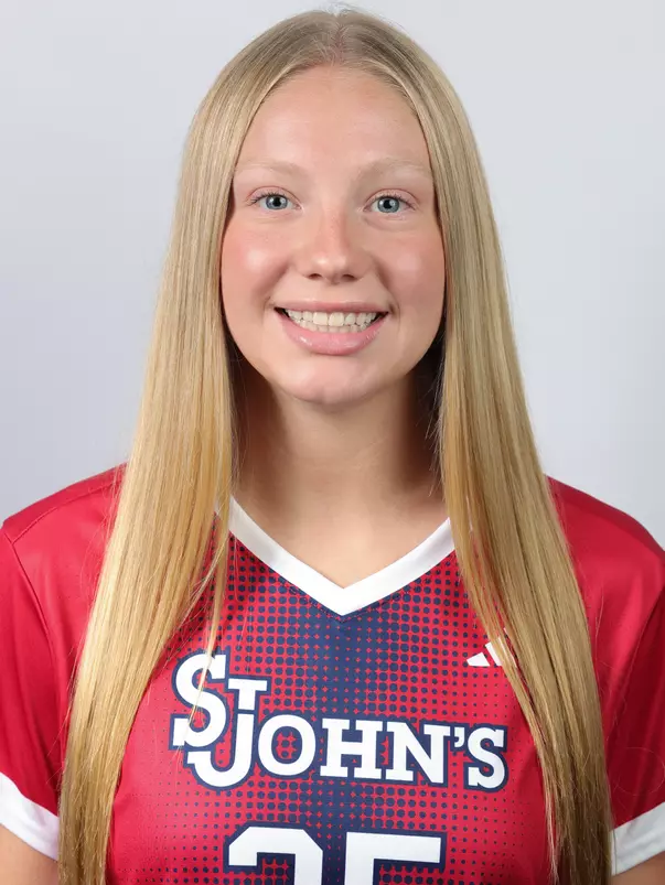 Carly Schuler Headshot