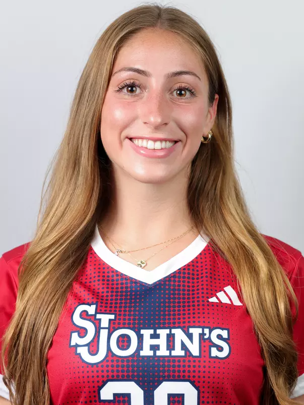 Julianna Bivona Headshot