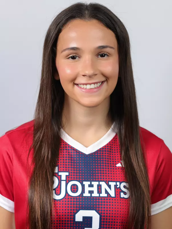 Julia Lombardo Headshot
