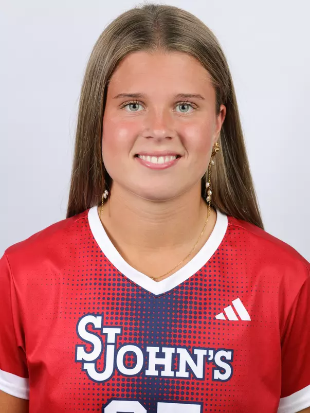 Telma Steindorsdottir Headshot