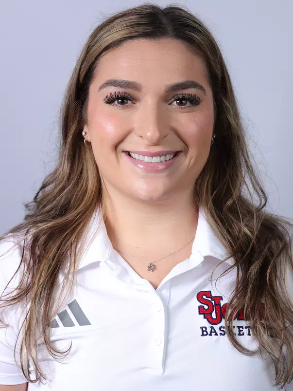 Sydney Halligan Headshot
