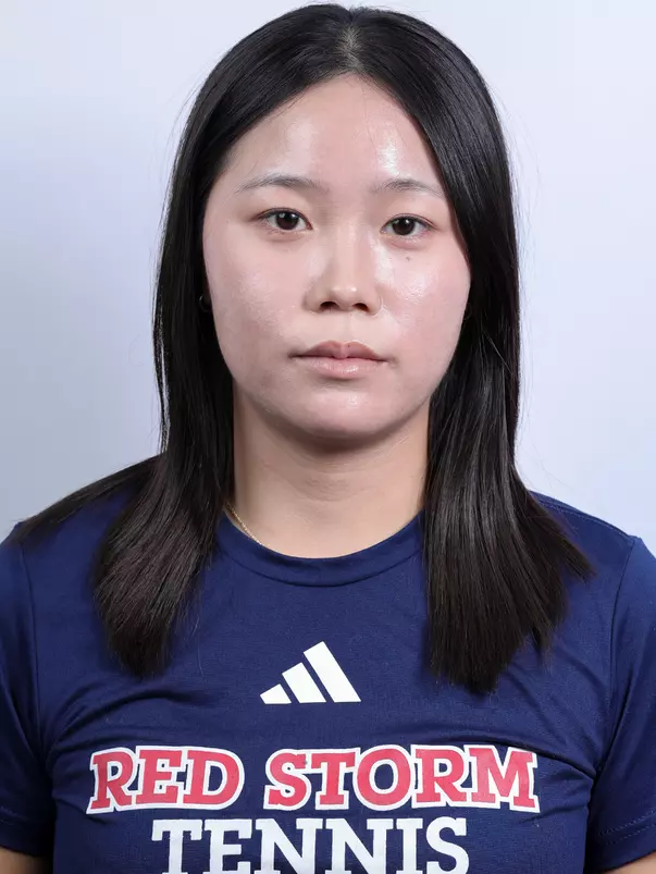 Younsoo Cho Headshot
