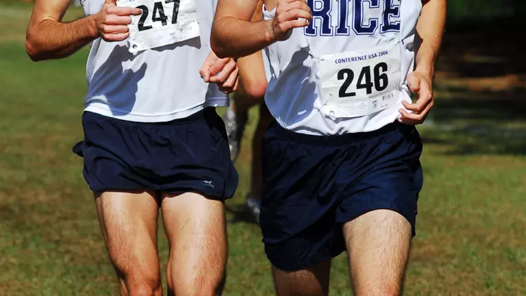 Rice Owls Run In Happy Valley