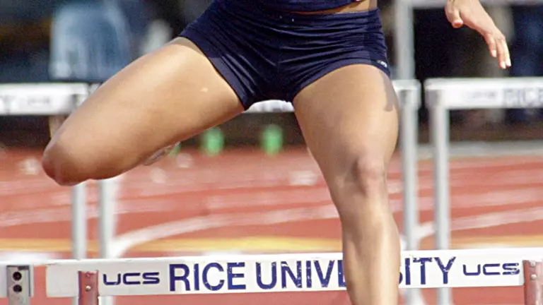 Owls Win Four Events at Rain-Soaked Bayou Classic