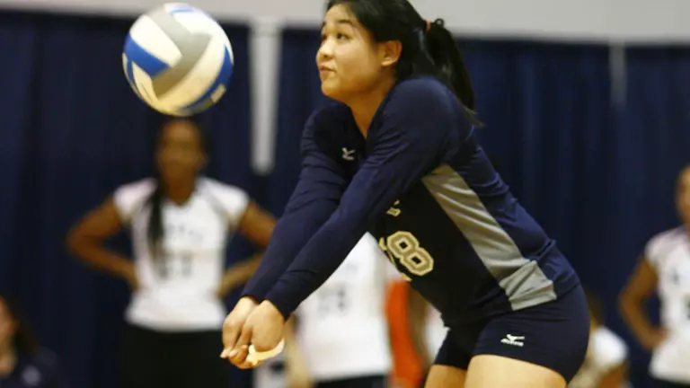 Rice Beats Houston 3-2