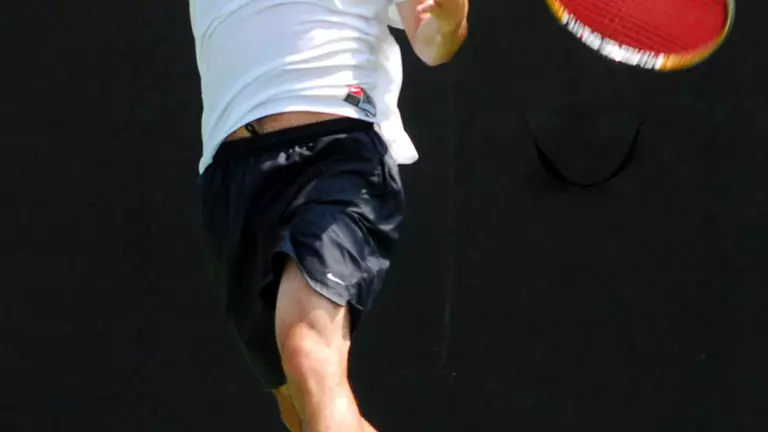 Rosa Opens NCAA Singles Tournament with Straight-Set Triumph