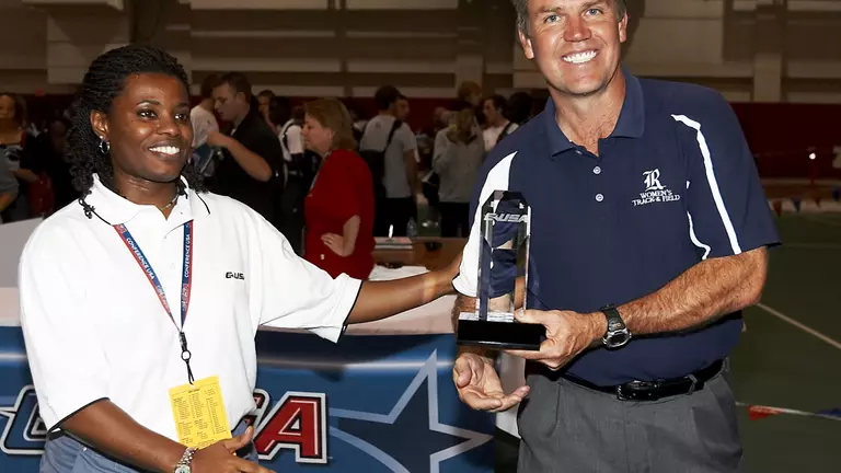 Owls Lead Nation with 13 Scholar-Athletes