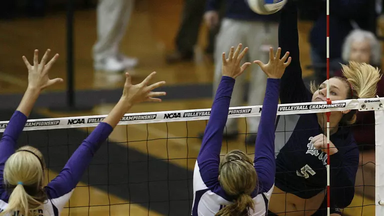 TCU Beats Rice 3-0 in NCAA Volleyball First Round