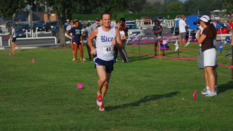 Men's Cross Country Team Places 10th at NCAA South Central Regional