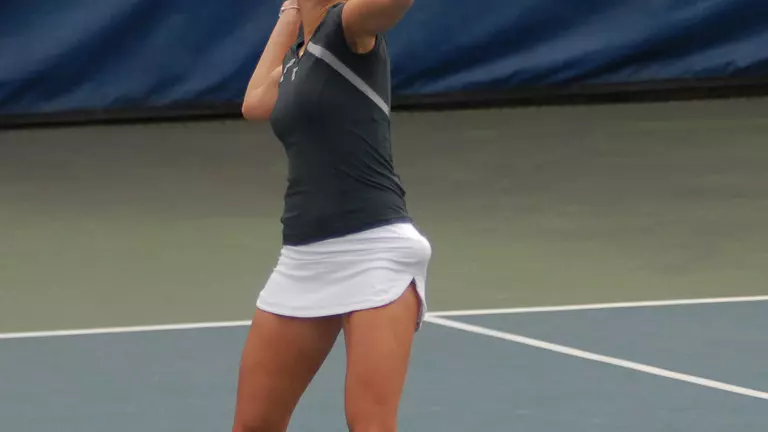 Rice Knocks Off USM, 6-1