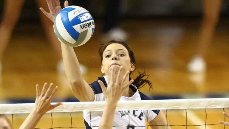 Memphis Beats Rice 3-2 in C-USA Volleyball Action