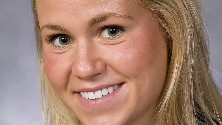 Swimmers Defeat Florida International Friday 169-111