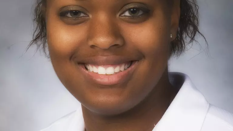 Rice's Tina Robinson Sets School Record Hammer Throw at UTEP