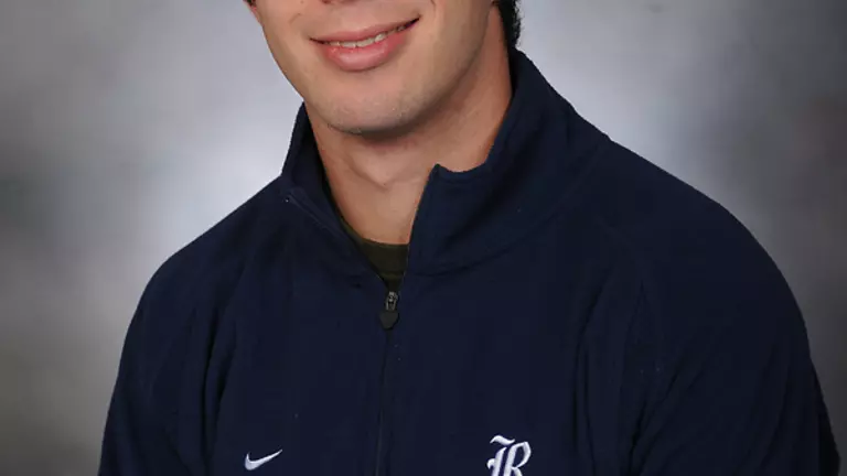 Shurbet Wins 400m Hurdles at UTEP Invitational