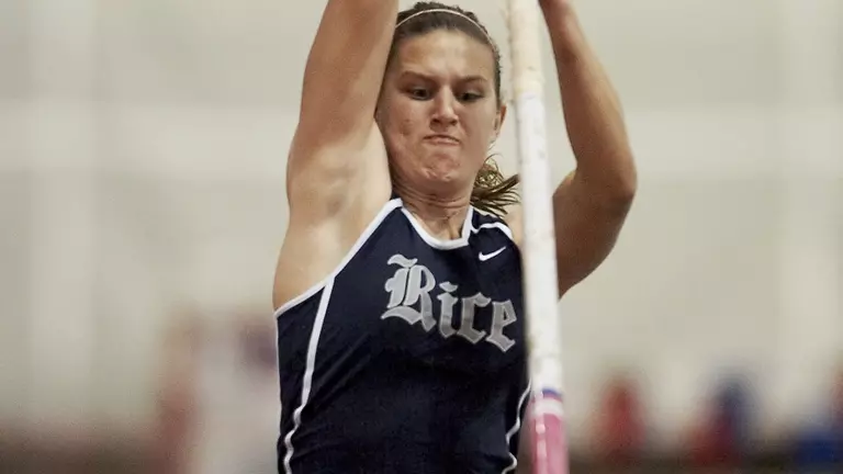 Reece and Olson Advance in NCAA Regional Track
