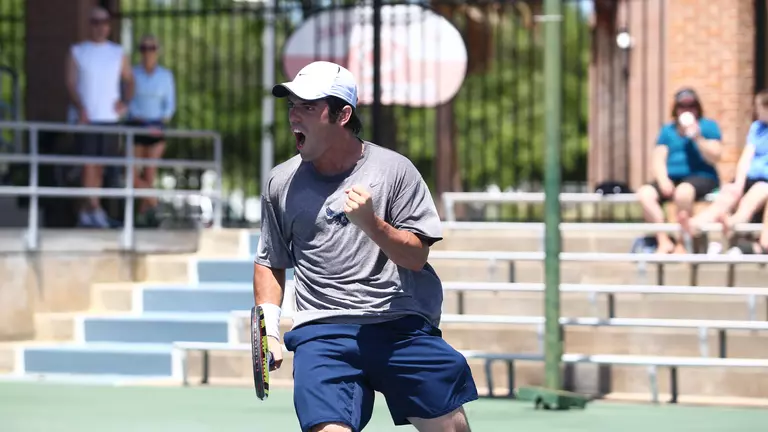 Owls Set to Meet Washington in Waco