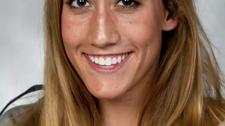 Owls Improve On Second Day At Kansas Classic