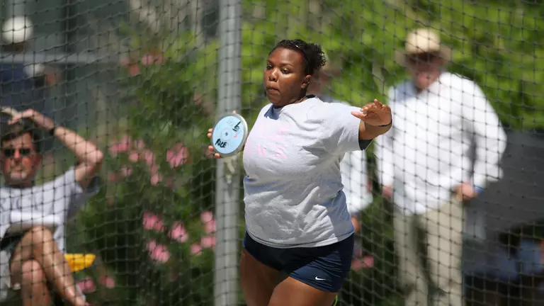 Robinson Wins Hammer Throw and Discus at J.Fred Duckett Twilight