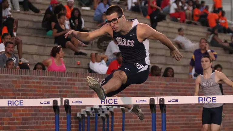 Three Owls from Men's Track & Field Squad to Compete at NCAA