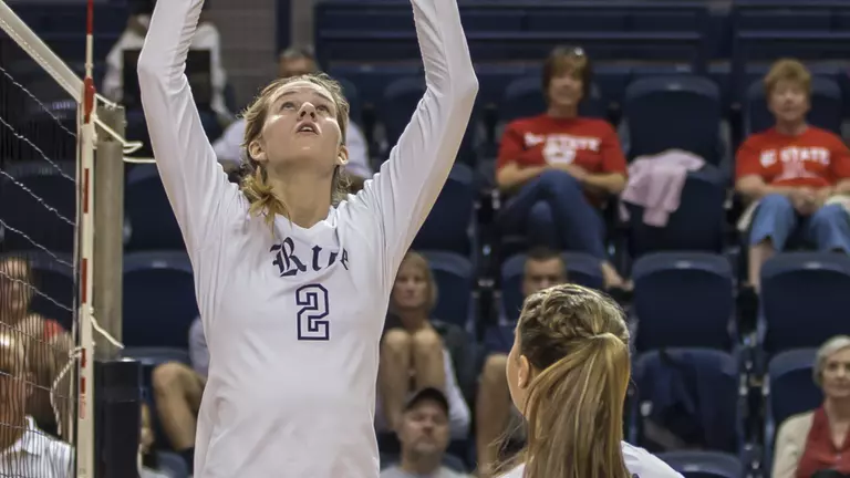 Volleyball Hosts Dig Pink Match This Weekend