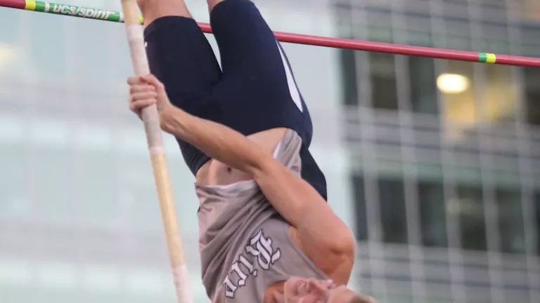 Pillow Sets Season-Best To Start Texas Relays