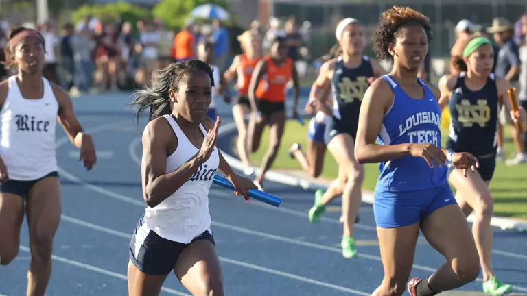 McCoy's Strong Effort Leads Breakthroughs For Women's Track
