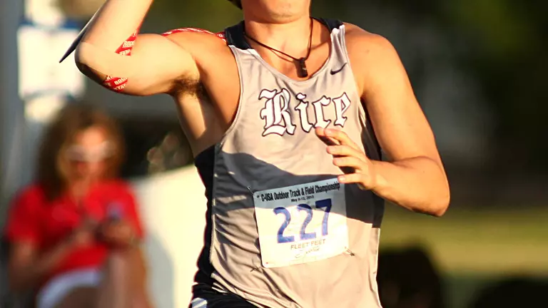 Karakolis and Pillow Compete At NCAA Championships