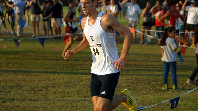 Men's Cross Country Bests Texas A&M, Houston, TCU, Others To Win Home Meet