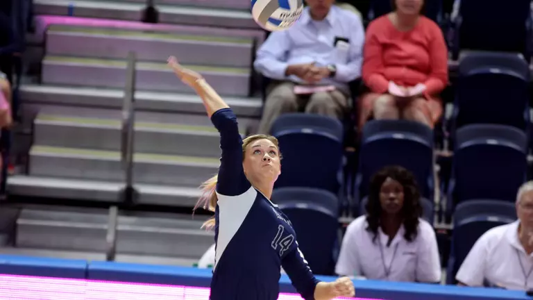 Owls Strike Gold With Sweep of 49ers