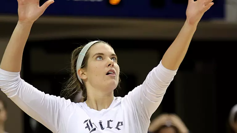 Owls Bounce Back With Sweep Over LA Tech