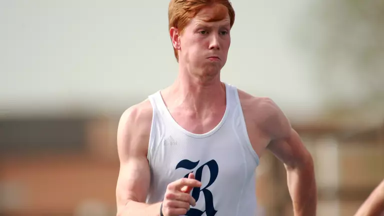 Owls Close Out Victor Lopez Classic