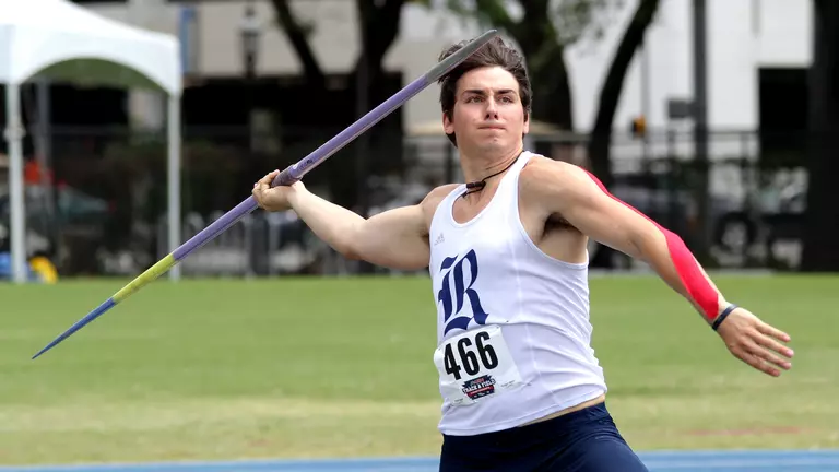 Karakolis Named Academic All-District 7