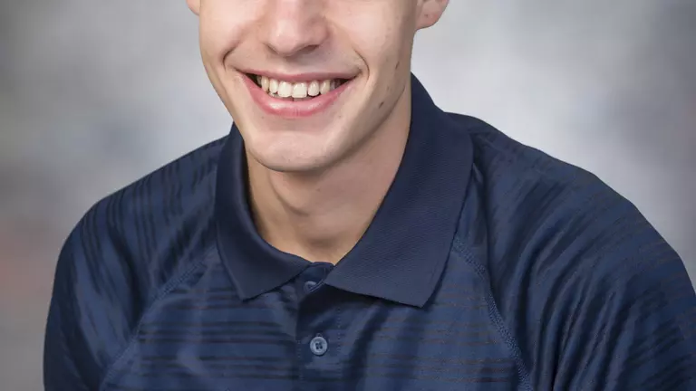 Drozdowski Competes At NCAA West