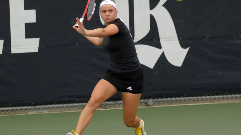 Ip and Zinko Advance in Abbreviated Regional Action