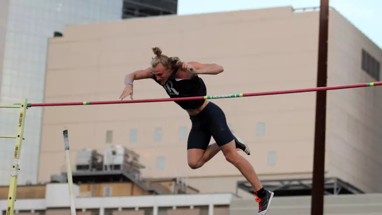 Rice Track Qualifies 10 for NCAA West Prelims