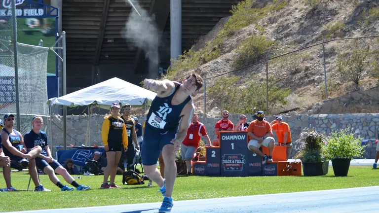 Karakolis Earns Academic All-District 7 Honors