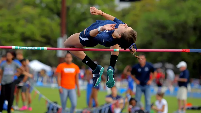 MacFarlane Earns CoSIDA All-Academic Honors