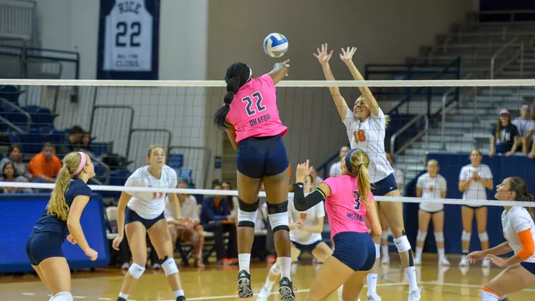 Volleyball's Win Streak Snapped at North Texas