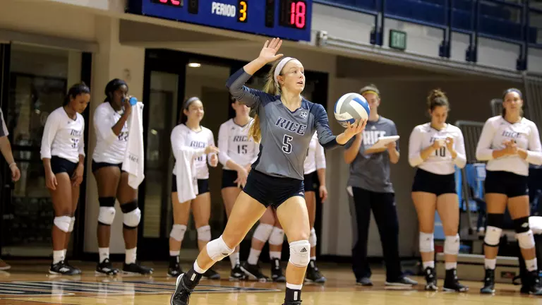 Volleyball Looks to Continue Home Cooking