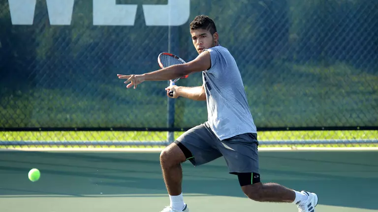 Aiman and Eskeland Pick Up Day One Wins