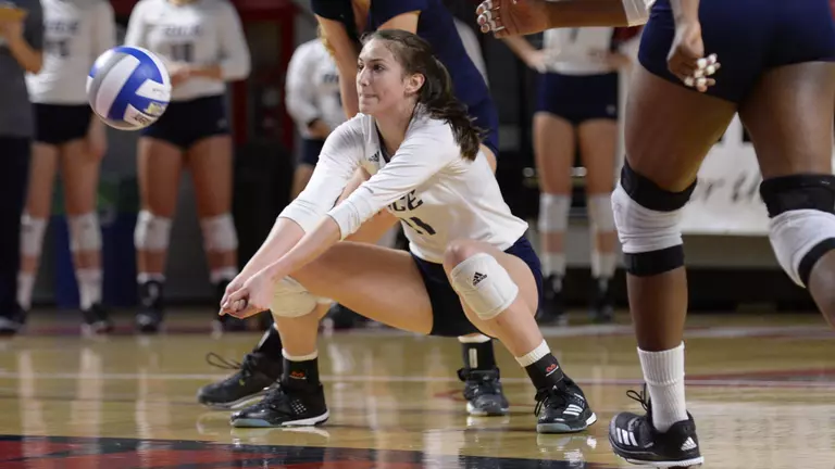 Owls Fall at Texas St. in Opening Round of NIVC