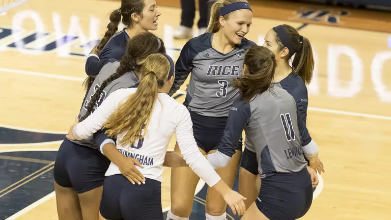 Owls Take Down Southern Miss on Senior Day