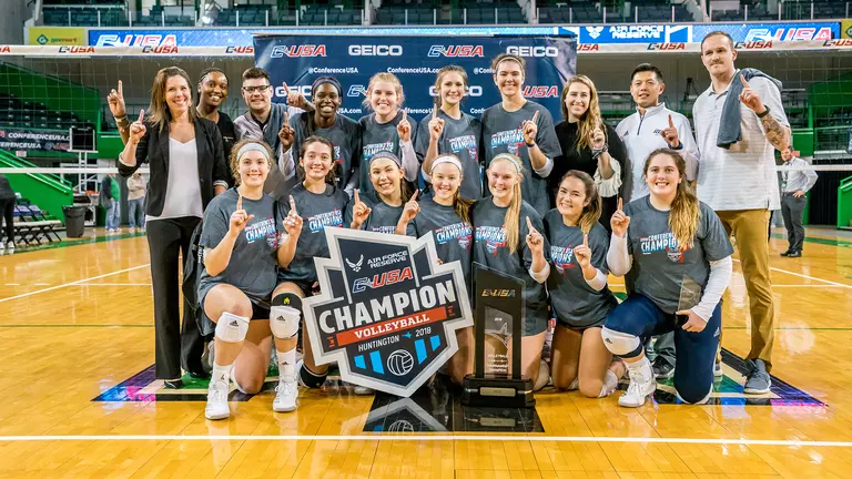 Crown ‘Em! Owls Punch Ticket to NCAA Championships