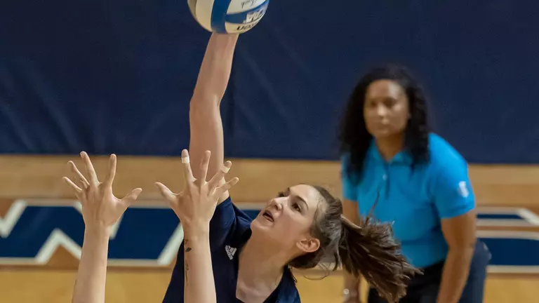 Preview: Volleyball Closes Out Regular Season in Florida