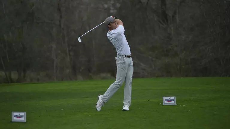 Golf in 12th at Lone Star Invitational