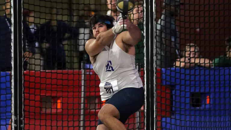 Throwers Lead Way at Indoor Opener