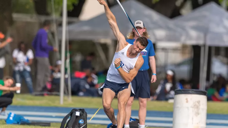 Card-Childers Wins Decathlon at Carl Knight Invitational