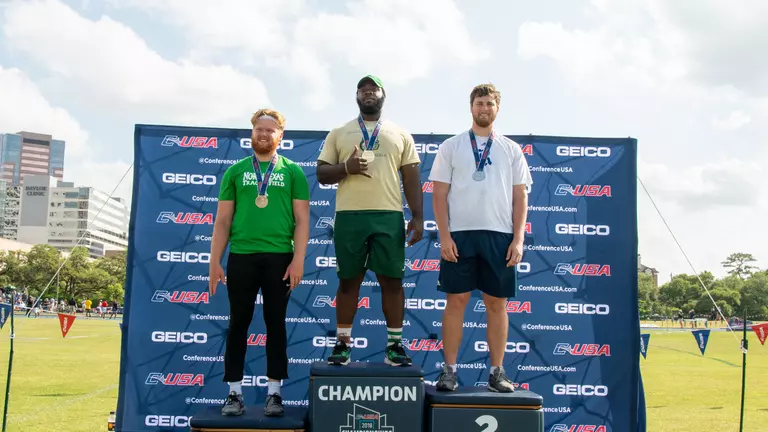 Riddle Earns All-Conference Honors in Discus