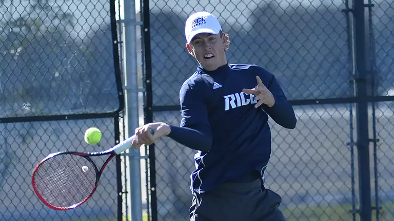 Owls Pick up Three Singles Wins on Day One of ITA Regional