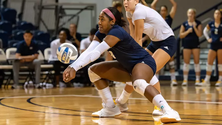 No. 18 Owls to Visit Charlotte, UAB